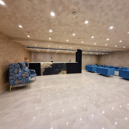 Отель Dolphin Club Chinhat Экстерьер фото